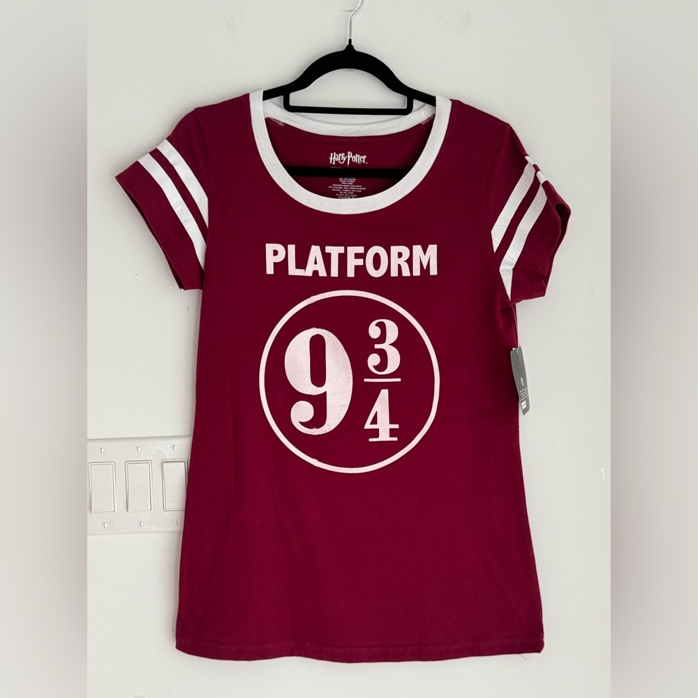 Harry Potter Platform 9 3/4 Maroon T-shirt Junior's Size XL (15/17) NEW